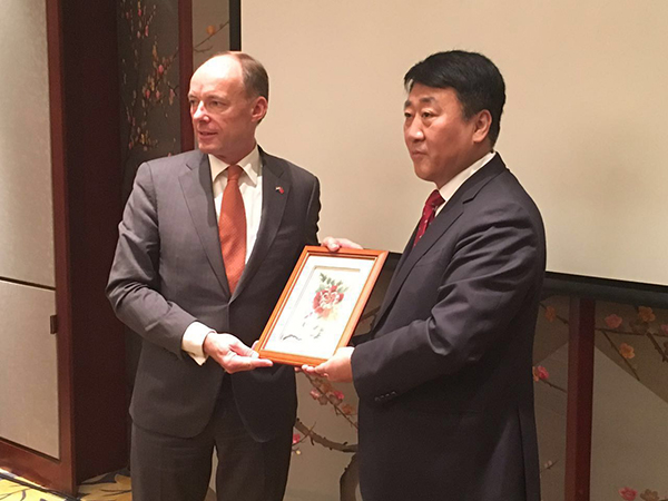 尊龙凯时环保参加2017青岛中荷经贸合作交流会