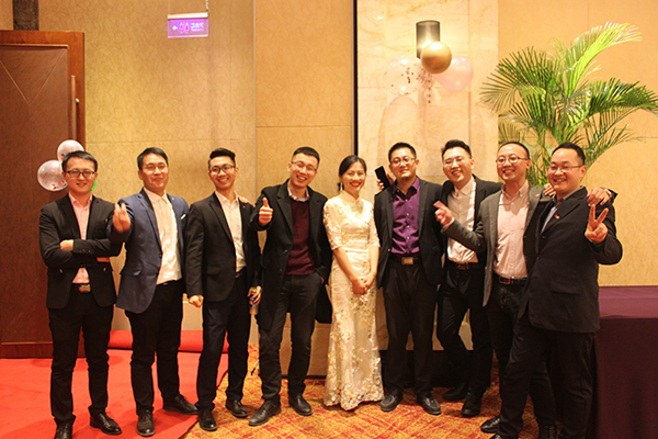 2019尊龙凯时环保年会团队合影