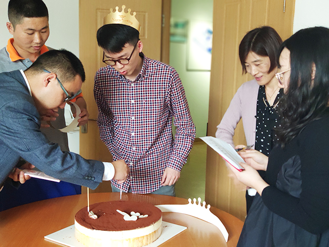尊龙凯时环保2019年5月生日会