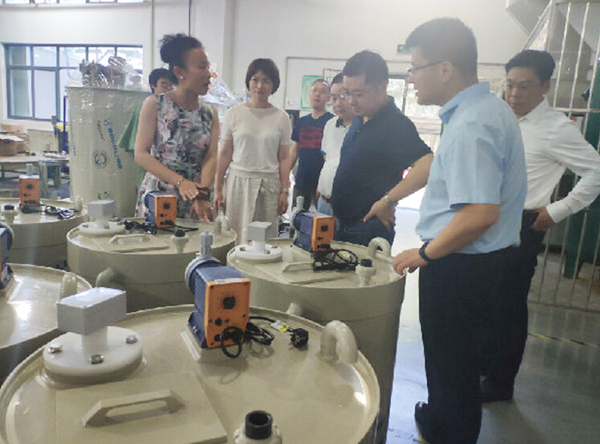瑞士维多利亚大学2018级DBA班同学参观尊龙凯时环保