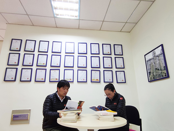 世界读书日，尊龙凯时环保号召大家一起学习阅读