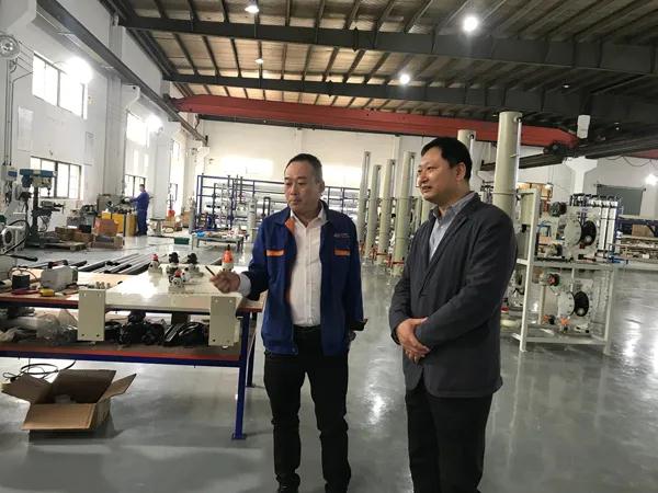 中国表面工程协会赴尊龙凯时开展业务交流活动