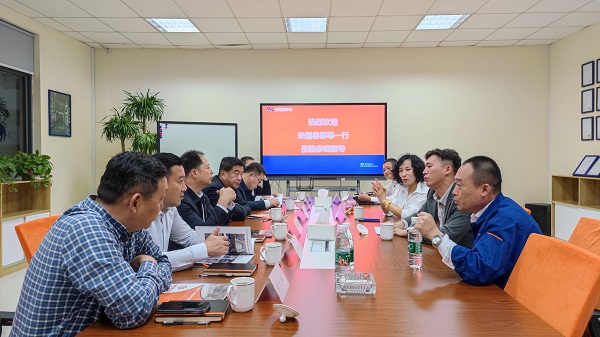 米脂县领导与尊龙凯时环保进行座谈会，探讨废水零排放